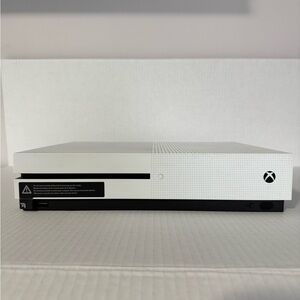 Xbox White Gaming Console